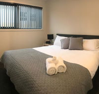 Punchbowl Executive Apartments - Accommodation Main Beach