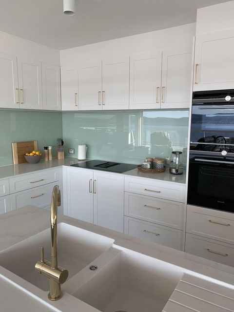 Anchorage Tasmania - Accommodation Main Beach 4