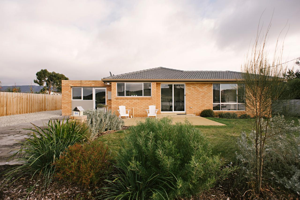 Snug TAS Accommodation Main Beach