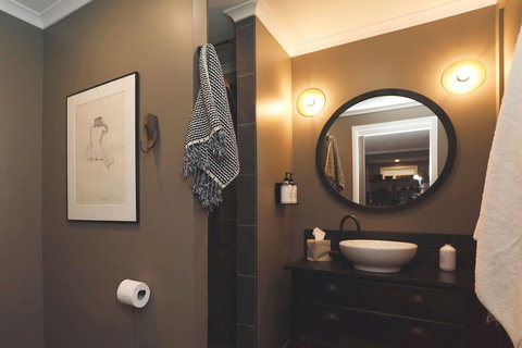 Ship Inn Stanley - Accommodation Main Beach 2