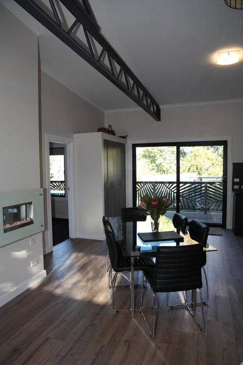The WeareHouse In Deloraine - Accommodation Main Beach 33