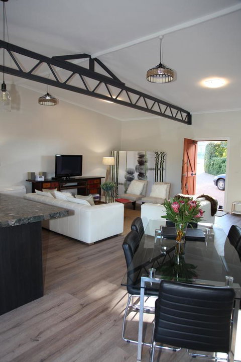 The WeareHouse In Deloraine - Accommodation Main Beach 29