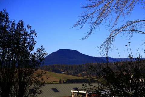 The WeareHouse In Deloraine - Accommodation Main Beach 40