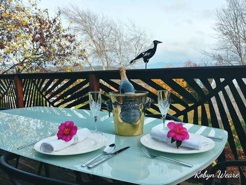 The WeareHouse In Deloraine - Accommodation Main Beach 3