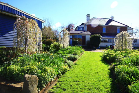 The WeareHouse In Deloraine - Accommodation Main Beach 37