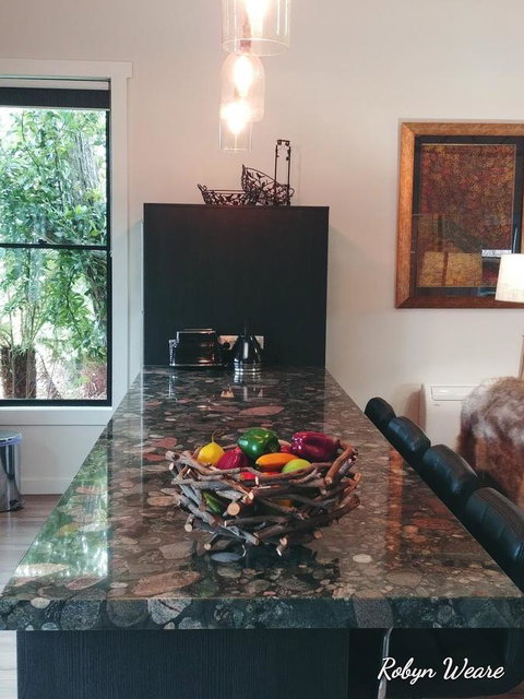 The WeareHouse In Deloraine - Accommodation Main Beach 25