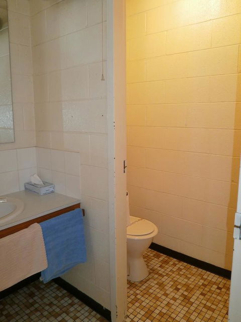 Aberdeen Court Apartments - Accommodation Main Beach 4