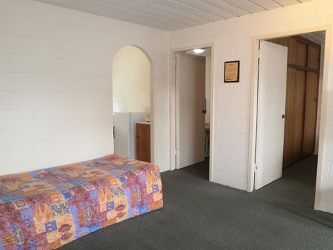 Aberdeen Court Apartments - Accommodation Main Beach 6