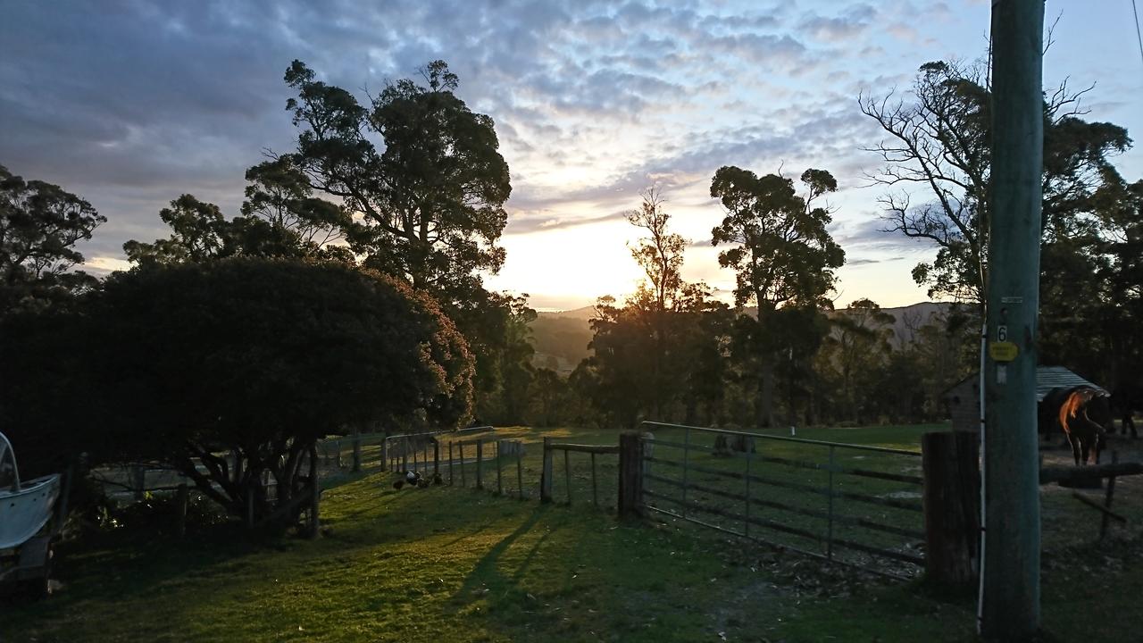 Glengarry TAS Accommodation Main Beach