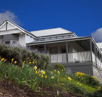 House on the Hill Bed and Breakfast - Accommodation Main Beach