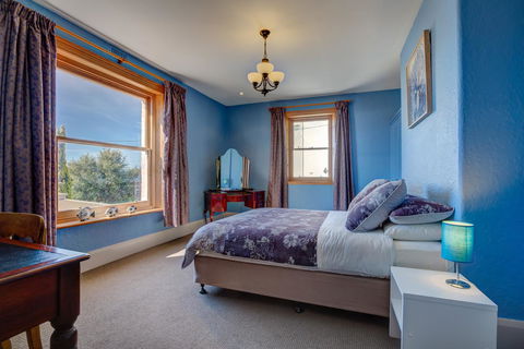 Maison Del Mar - Accommodation Main Beach 1