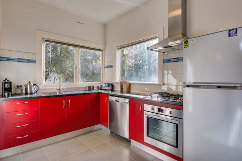Maison Del Mar - Accommodation Main Beach 11
