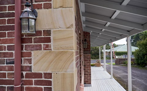 Aldermere Estate Luxury Apartments - Accommodation Main Beach 25