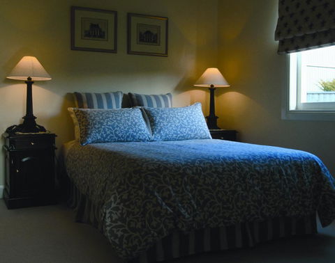 Aldermere Estate Luxury Apartments - Accommodation Main Beach 0