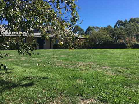 CLAYFIELD HOMESTEAD - Rustic Country Accommodation - Accommodation Main Beach 1