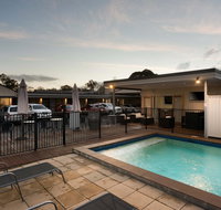 New Crossing Place Motel - Accommodation Main Beach