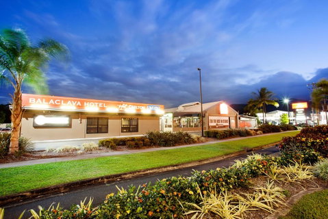 Nightcap At Balaclava Hotel - Accommodation Main Beach 2