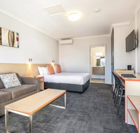 Nightcap at Ferntree Gully Hotel Motel - Accommodation Main Beach