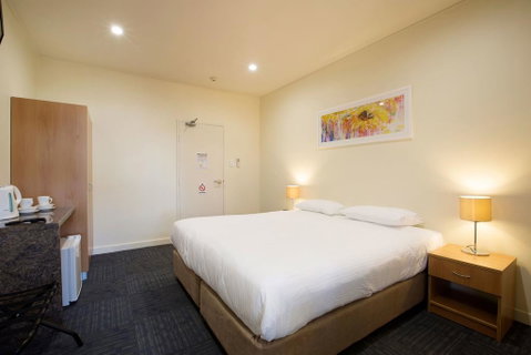 Nightcap At High Flyer Hotel - Accommodation Main Beach 1