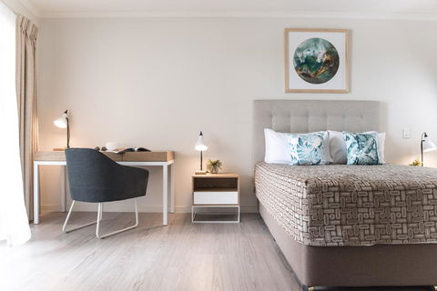 Noosa Heads Motel - Accommodation Main Beach 0