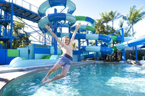 North Star Holiday Resort - Accommodation Main Beach 0