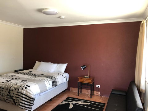 Northampton Motor Hotel - Accommodation Main Beach 0