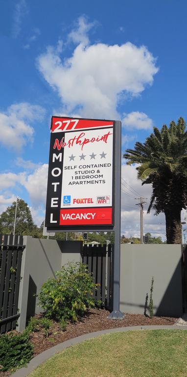 Northpoint Motel Apartments - Accommodation Main Beach 3