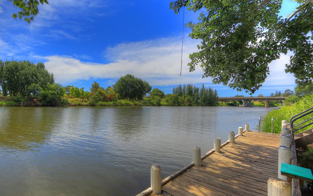 Lucknow VIC Accommodation Main Beach