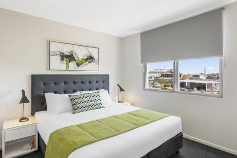 Oaks Brisbane Woolloongabba Suites - Accommodation Main Beach 0