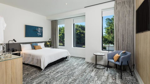 Oaks Cairns Hotel - Accommodation Main Beach 0