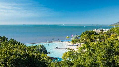Oaks Cairns Hotel - Accommodation Main Beach 1