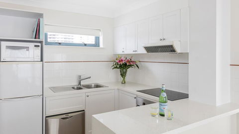 Oaks Gold Coast Calypso Plaza Suites - Accommodation Main Beach 2