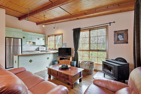 Observatory Cottage - Accommodation Main Beach 3