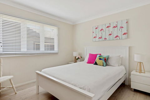 Ocean Breeze - Accommodation Main Beach 2