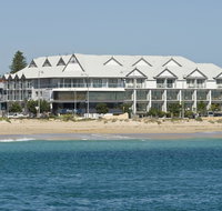 Ocean Centre Hotel - Accommodation Main Beach