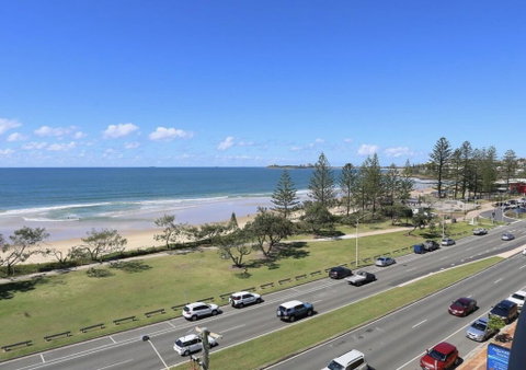 Ocean Court Yard - Accommodation Main Beach 3