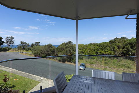 Ocean Crest 10 - Accommodation Main Beach 0