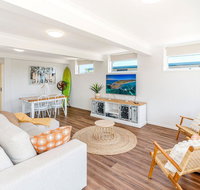 Ocean Dreaming- Amazing Views - Just listed Up dated photos available shortly. - Accommodation Main Beach