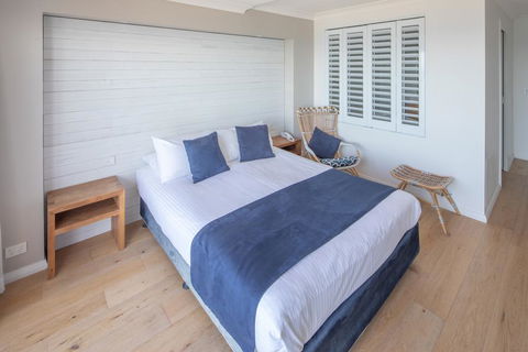 Ocean Front Motel - Accommodation Main Beach 2