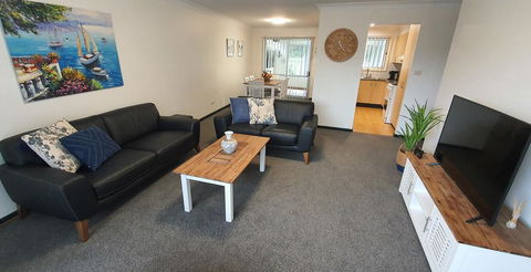 Ocean Pearl Villa - Accommodation Main Beach 3