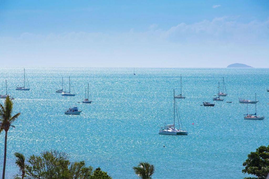 Accommodation Main Beach