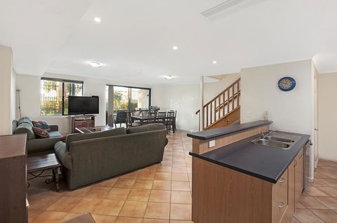 Ocean View Port Geographe - Accommodation Main Beach 2