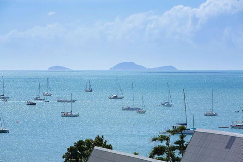 Ocean View Studio 14A - Accommodation Main Beach 1