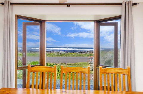 Ocean Vista - Accommodation Main Beach 3