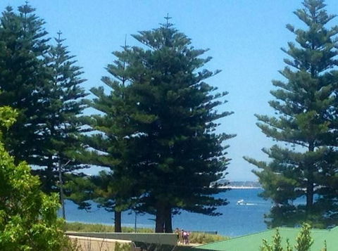 Ocean Vista Beach Stay - Accommodation Main Beach 2
