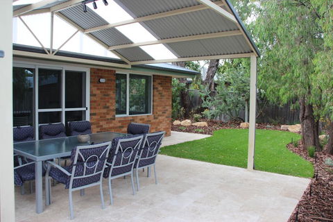 Oceanbrook - Accommodation Main Beach 2
