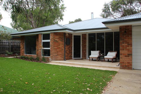 Oceanbrook - Accommodation Main Beach 0