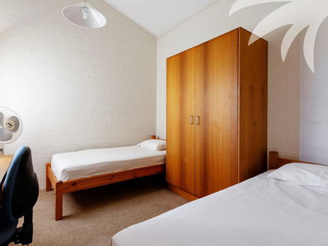 Oceanside 18 - Accommodation Main Beach 3