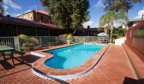 Old Willyama Motor Inn - Accommodation Main Beach 0