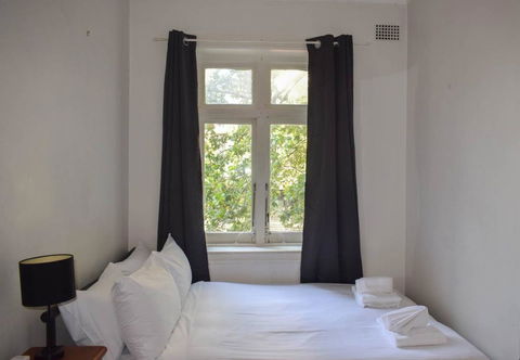 One Bedroom Apartment In Incredible Location - Accommodation Main Beach 0
